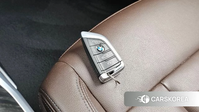 BMW 3 Series (G20) id 4626005 из Кореи 25
