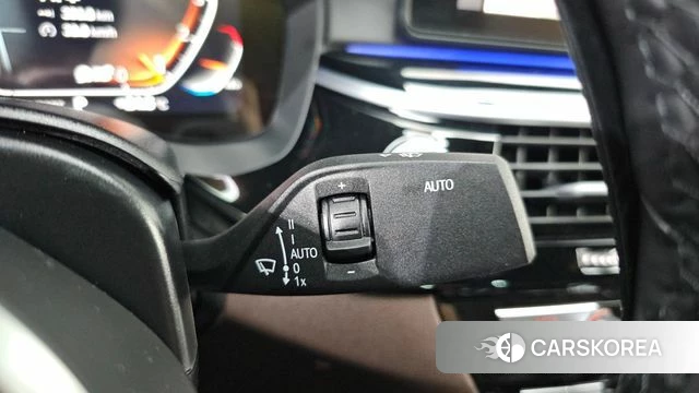 BMW 5 Series (G30) id 4540951 из Кореи 25