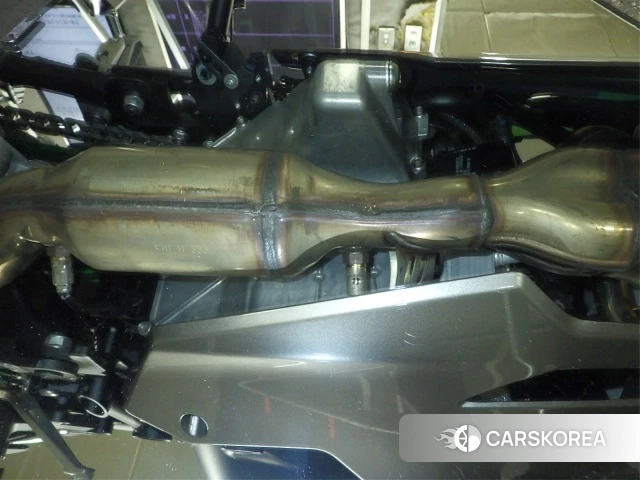 Kawasaki NINJA H2 SX SE id 3946920 из Японии 25
