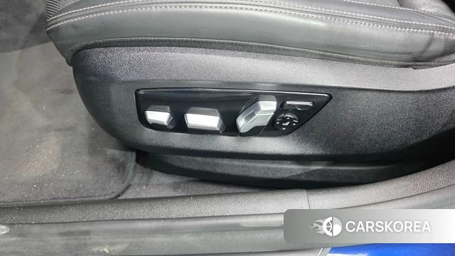 BMW 5 Series (G30) id 4596195 из Кореи 25