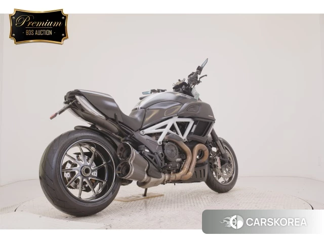 Ducati DIAVEL CARBON id 4229278 из Японии 25