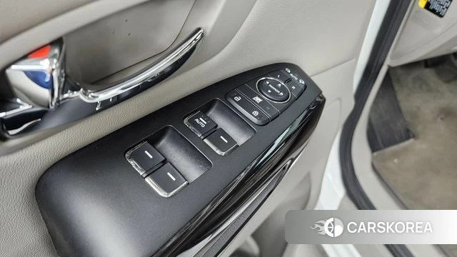 Kia The New Carnival id 4642933 из Кореи 25