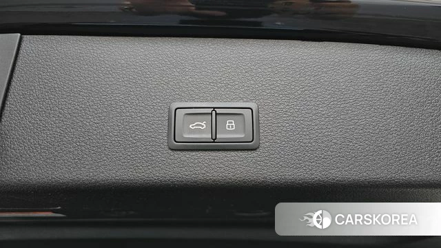 Audi e-Tron id 4872195 из Кореи 25