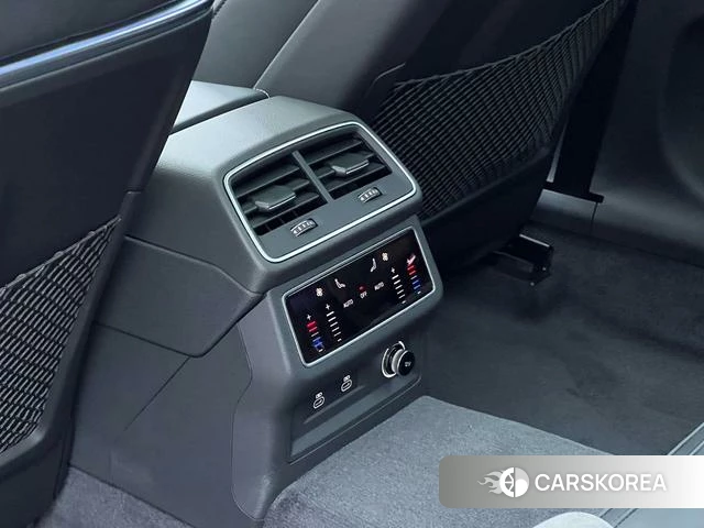Audi A6L id 4335778 из Китая 25
