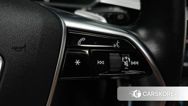 Audi e-Tron id 4244653 из Кореи 25