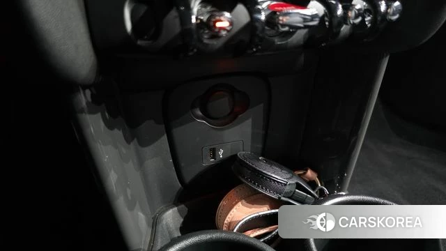 Mini Cooper id 4657799 из Кореи 25