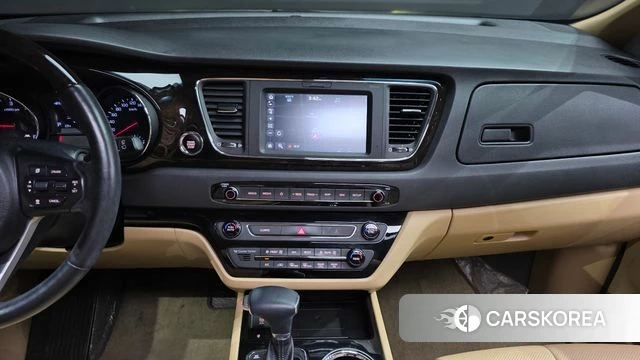 Kia The New Carnival id 4471622 из Кореи 25