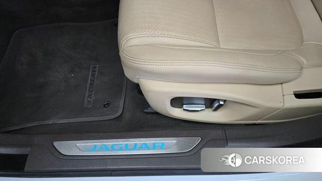 Jaguar XF (X260) id 4447066 из Кореи 25