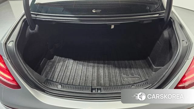 Mercedes-Benz E-Class W213 id 4482898 из Кореи 25