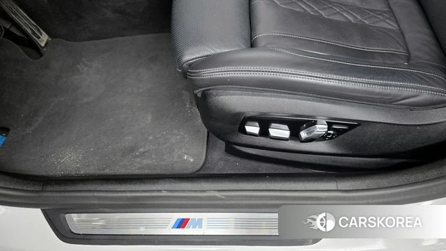 BMW 5 Series (G30) id 4395232 из Кореи 25