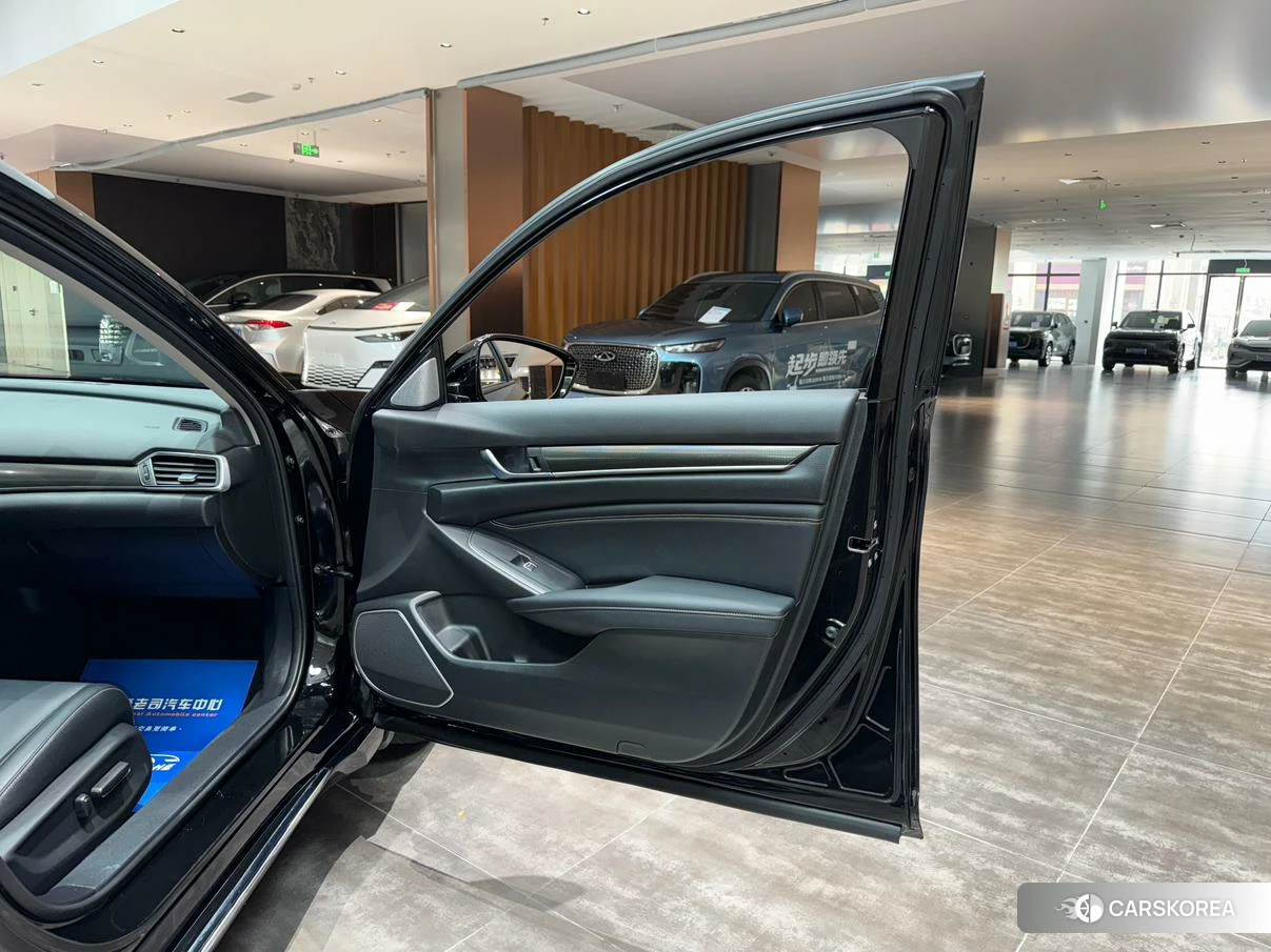 Honda Accord id 4452938 из Китая 25