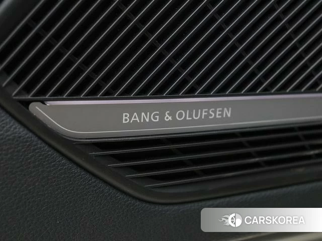 Audi S4 id 4366176 из Китая 25