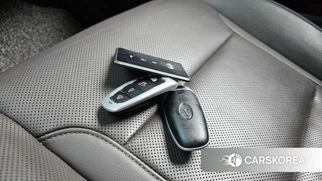 Hyundai The New Grandeur IG id 4501411 из Кореи 25