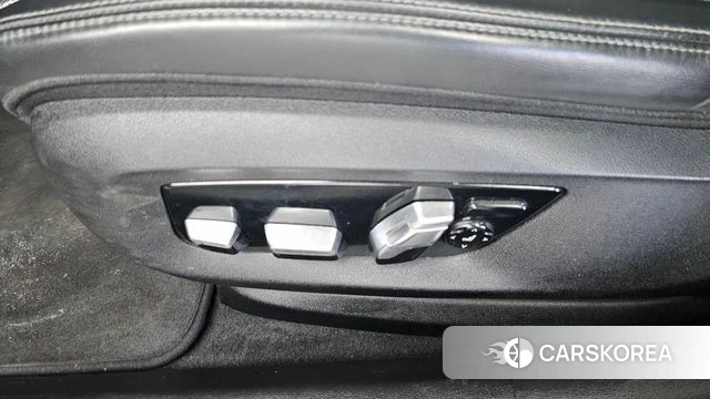 BMW 5 Series (G30) id 4651671 из Кореи 25