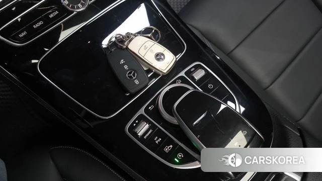 Mercedes-Benz E-Class W213 id 4689282 из Кореи 25
