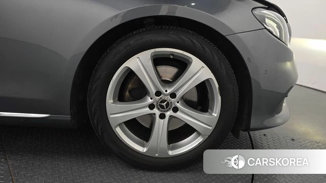 Mercedes-Benz E-Class W213 id 4520922 из Кореи 25