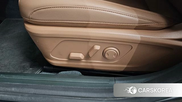 Hyundai Grandeur (GN7) id 4281329 из Кореи 25
