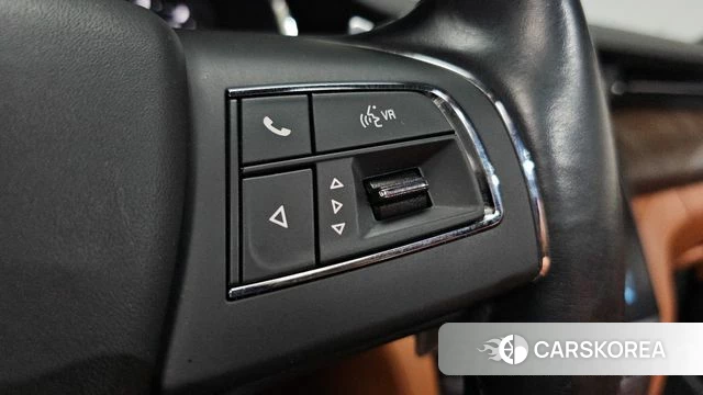 Maserati Quattroporte id 4698005 из Кореи 25