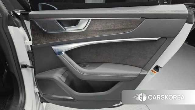 Audi A7 (4K) id 4294338 из Кореи 25