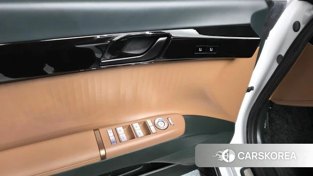 Hyundai Grandeur Hybrid (GN7) id 4607847 из Кореи 26