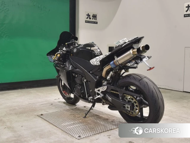 Yamaha YZF-R1 id 4182870 из Японии 26