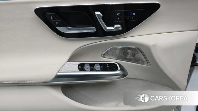 Mercedes-Benz E-Class W214 id 4185825 из Кореи 26