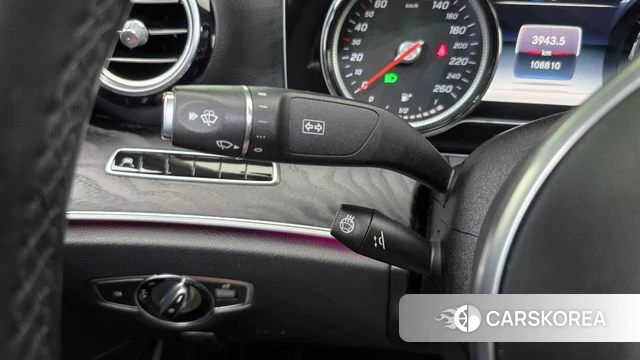 Mercedes-Benz E-Class W213 id 4770232 из Кореи 26