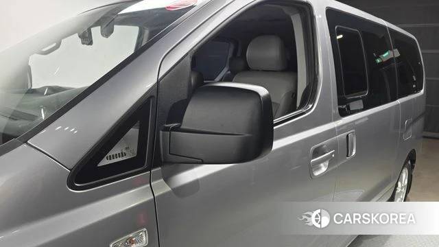 Hyundai The New Grand Starex id 4582162 из Кореи 26