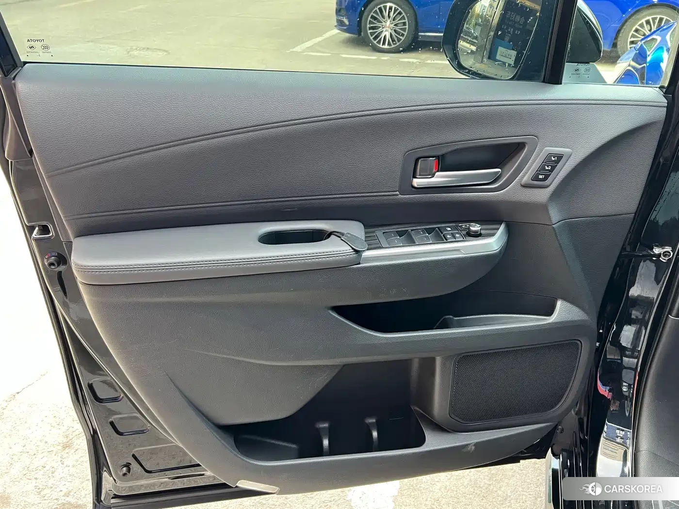 Toyota Sienna id 4644377 из Китая 26