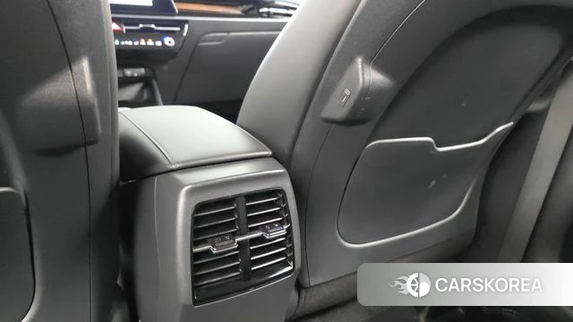 Kia Di Ol Nu Niro id 4529351 из Кореи 26