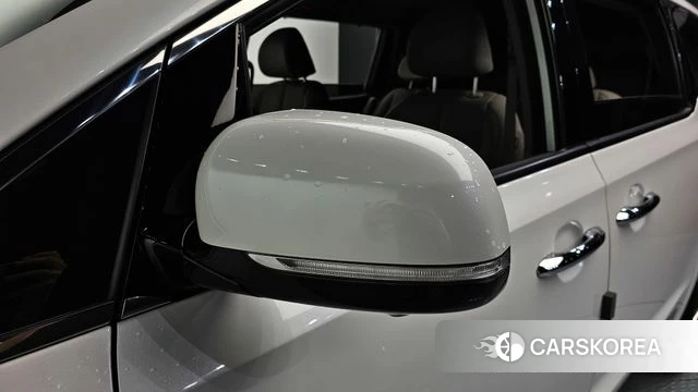 Kia The New Carnival id 4557876 из Кореи 26