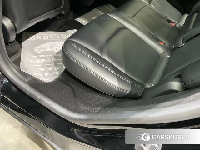 Tesla Model Y id 4182695 из Китая 26