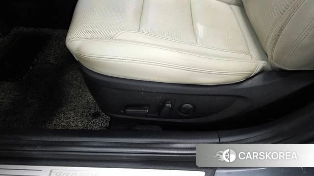 Hyundai The New Grandeur IG Hybrid id 4186841 из Кореи 26