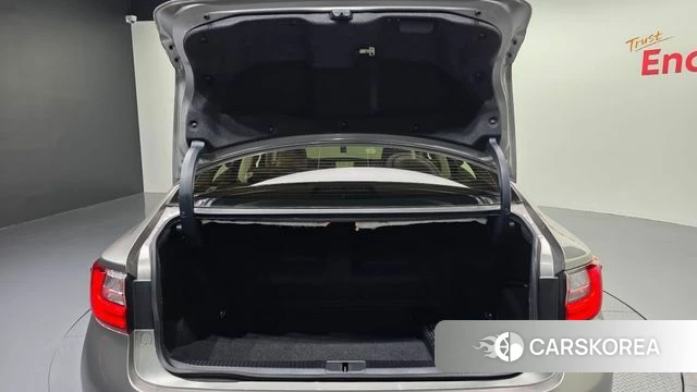 Lexus New ES300h id 4626447 из Кореи 26