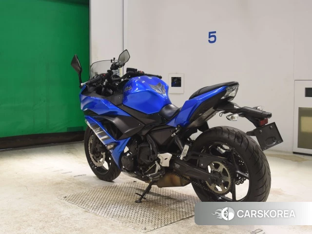 Проданный Kawasaki NINJA 650 ABS id 4199329 из Японии, фото 26
