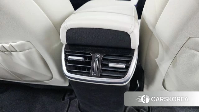 Hyundai The New Grandeur IG Hybrid id 4702564 из Кореи 26