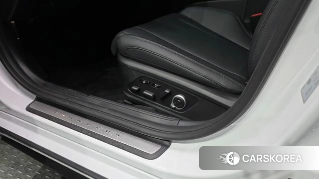 Hyundai Grandeur (GN7) id 4602055 из Кореи 26