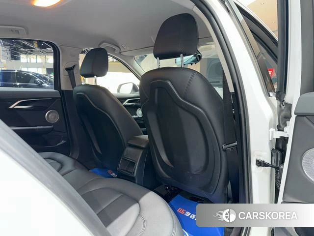 BMW 1 series id 4353815 из Китая 26