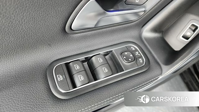 Mercedes-Benz A-Class W177 id 4307990 из Кореи 26