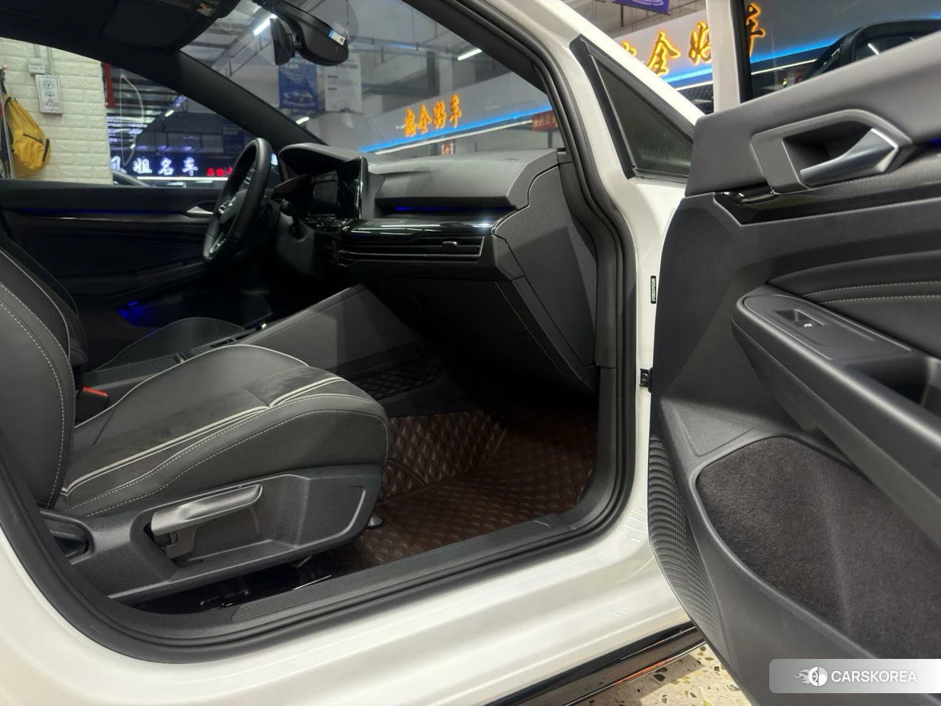 Volkswagen Golf id 4514871 из Китая 26
