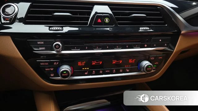 BMW 5 Series (G30) id 4693927 из Кореи 26