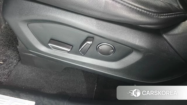 Ford Explorer 6th Generation id 4698108 из Кореи 26