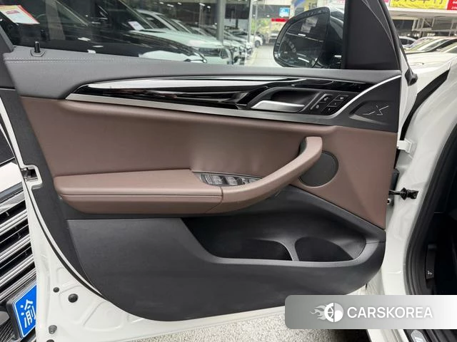 BMW X3 id 4271242 из Китая 26