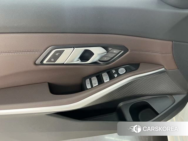 BMW 3 series id 4307252 из Китая 26