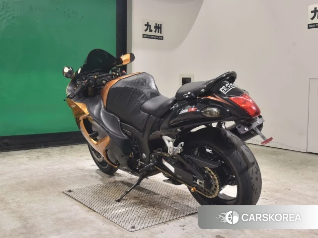 Suzuki GSX1300R HAYABUSA id 3947454 из Японии 26