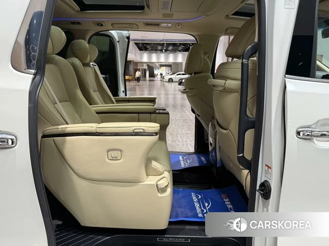 Toyota Elfa id 4276501 из Китая 26