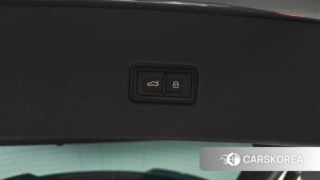 Audi RSQ8 (4M) id 4200779 из Кореи 26