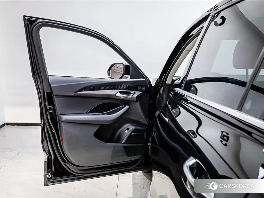 Audi Q6 id 4627986 из Китая 27
