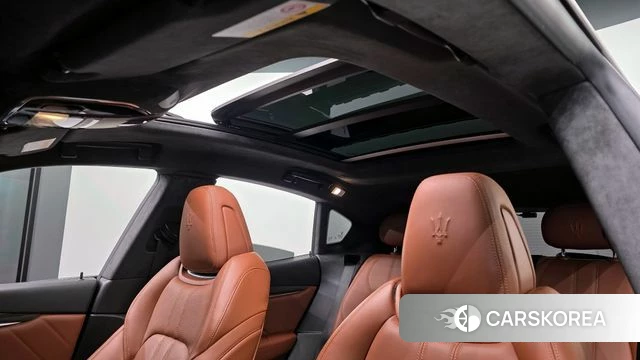 Maserati Levante id 4339406 из Кореи 26