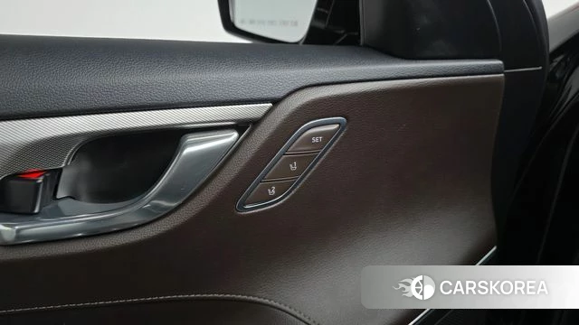 Hyundai The New Grandeur IG id 4632123 из Кореи 26